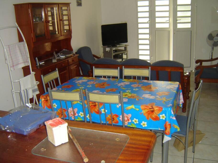 Charmant Appartement Verdoyant Le Morne-Vert Экстерьер фото